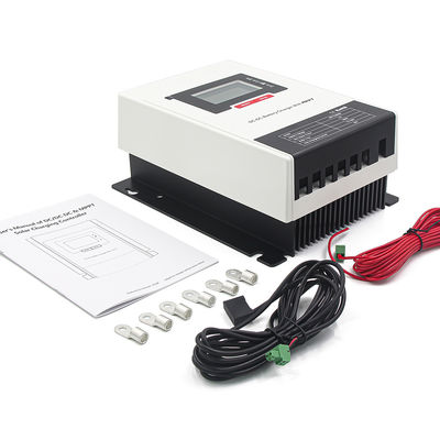 30A IP32 संरक्षण हल्के DC DC चार्जर 12/24Vdc बैटरी के लिए MPPT सौर चार्जर