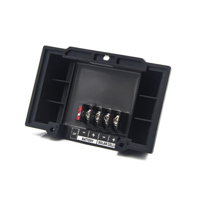 12 ए 12 वी 24 वी ऑटो पीडब्ल्यूएम सौर चार्ज नियंत्रक 5 चरण चार्जिंग के साथ कुशल बैटरी प्रबंधन के लिए